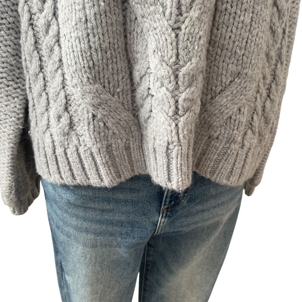 aerie gray cable knit crewneck sweater acrylic blend S - Picture 7 of 12